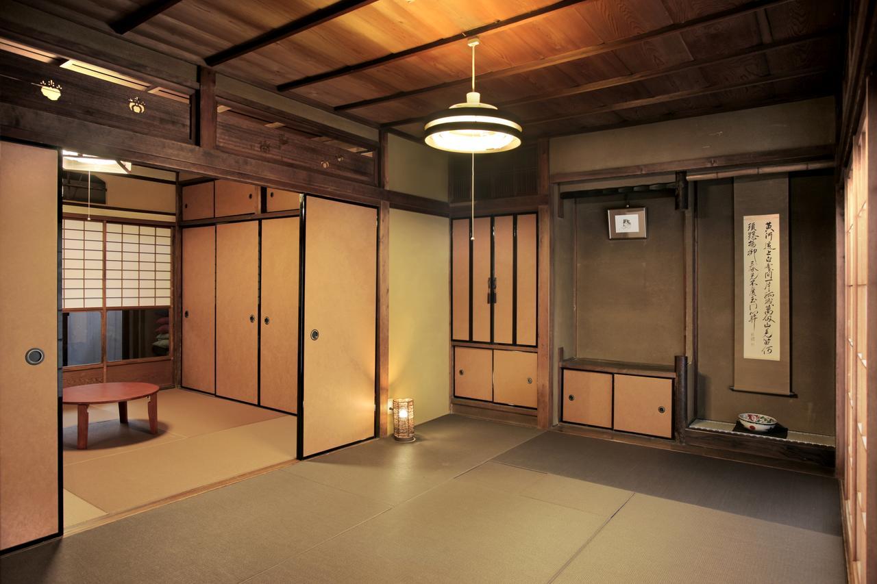Kiyomizuan 清水庵 車庫2台可 ビフォアアフターの匠 坂田基禎さん改築の京町家 Hotell Kyoto Eksteriør bilde